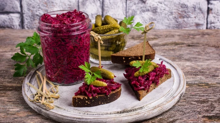 Rødbedesnack med peberrod: en fremragende tilføjelse til kød og koldskål